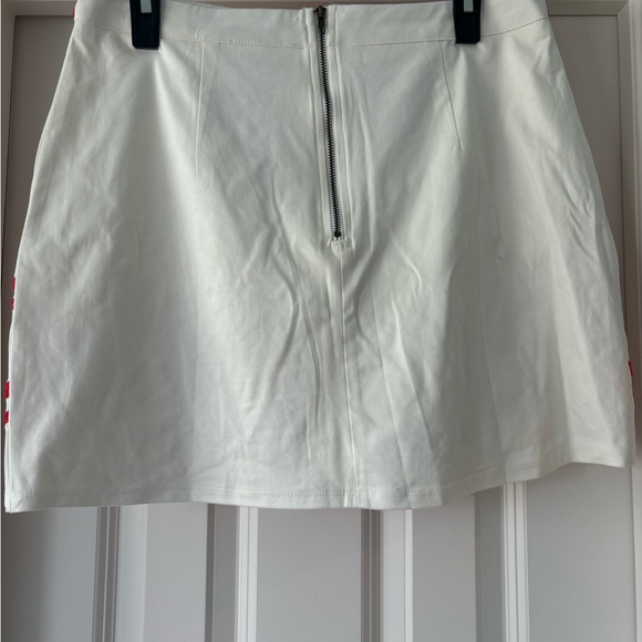 Matching set Savanna Jane skirt and top size Med in new condition. Worn once. - Picture 5 of 6